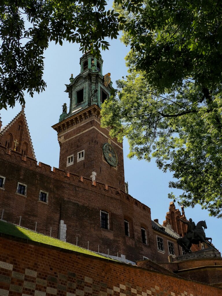 wawel bilety online, wawel kraków, zwiedzanie wawelu z przewodnikiem